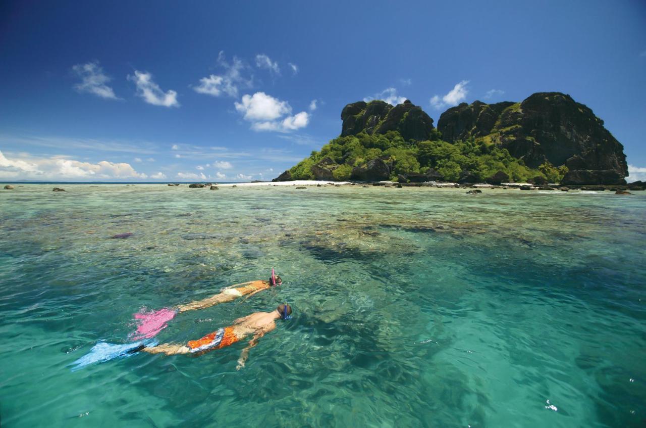 Barefoot Kuata Island Resort Екстериор снимка