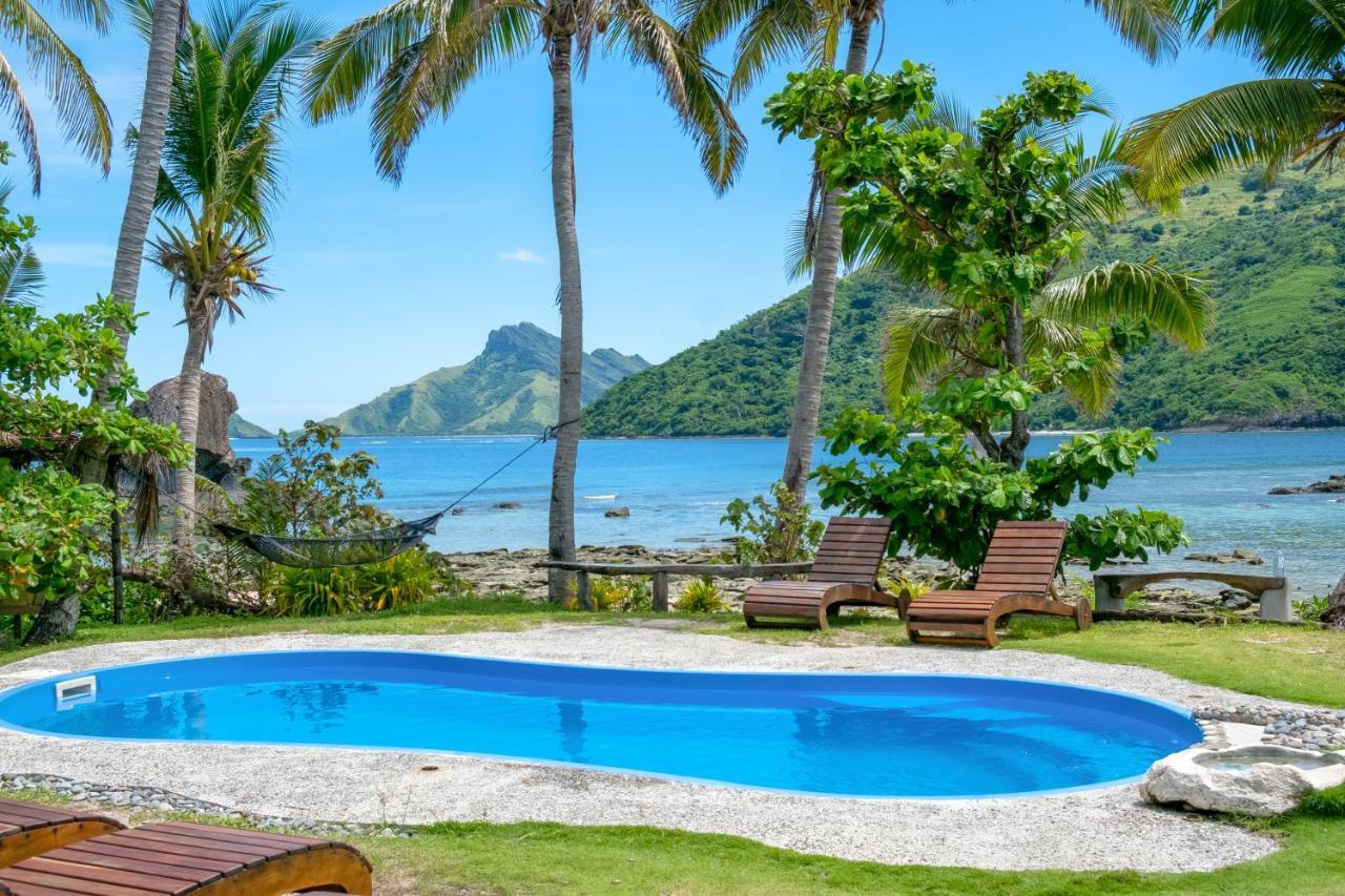 Barefoot Kuata Island Resort Екстериор снимка