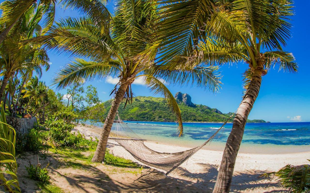 Barefoot Kuata Island Resort Екстериор снимка