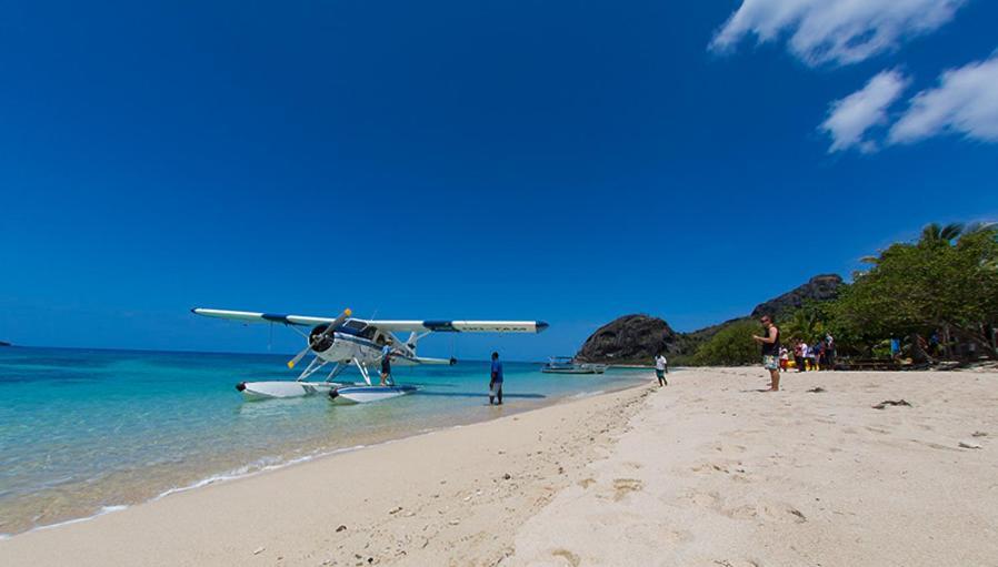 Barefoot Kuata Island Resort Екстериор снимка