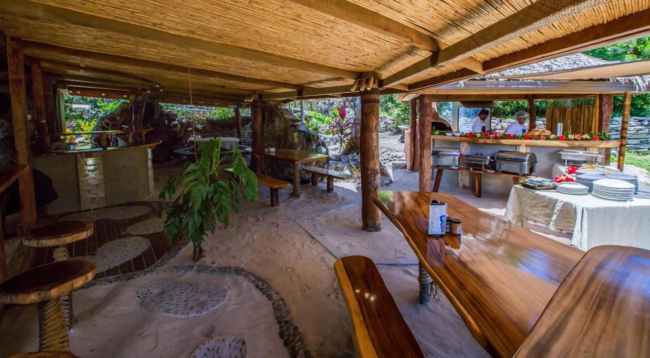 Barefoot Kuata Island Resort Екстериор снимка
