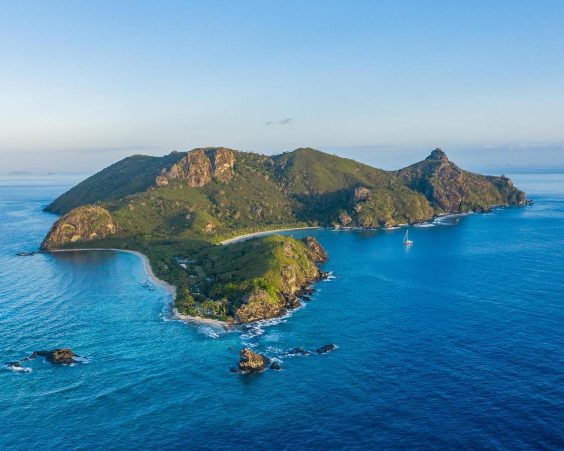 Barefoot Kuata Island Resort Екстериор снимка