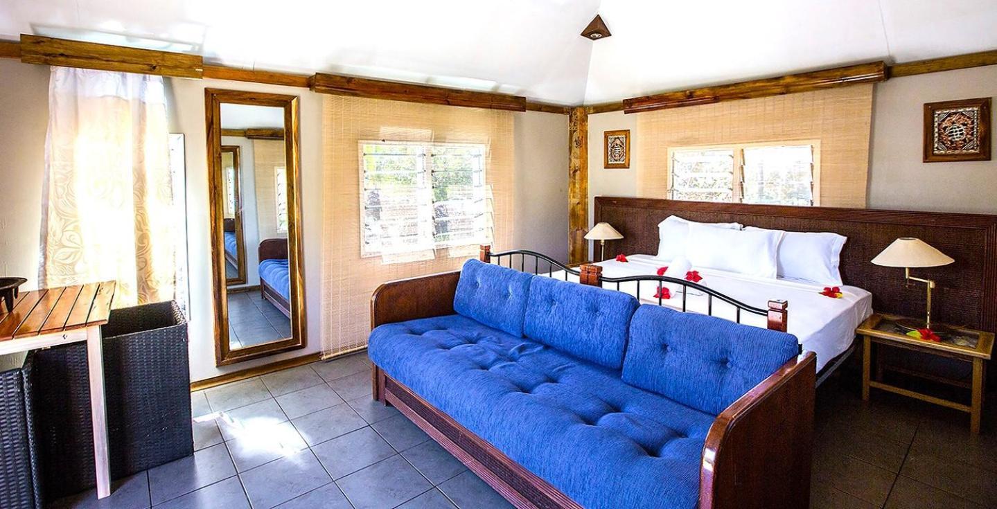Barefoot Kuata Island Resort Екстериор снимка