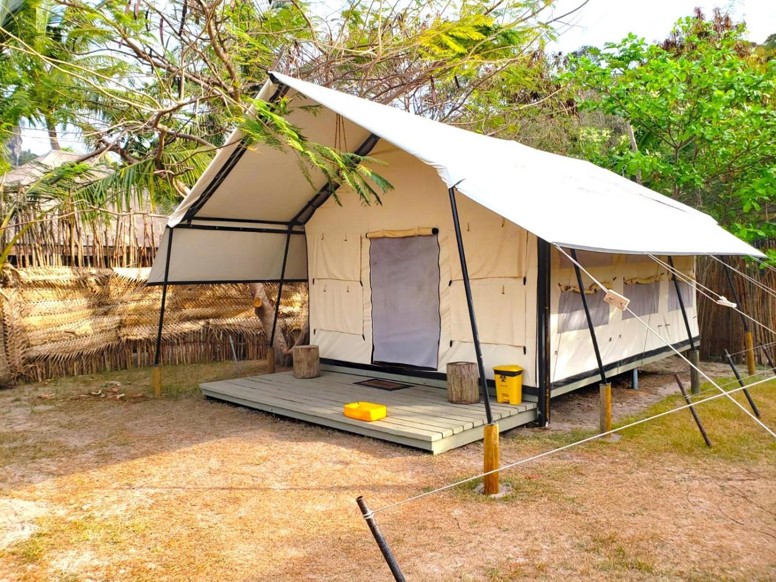 Barefoot Kuata Island Resort Екстериор снимка