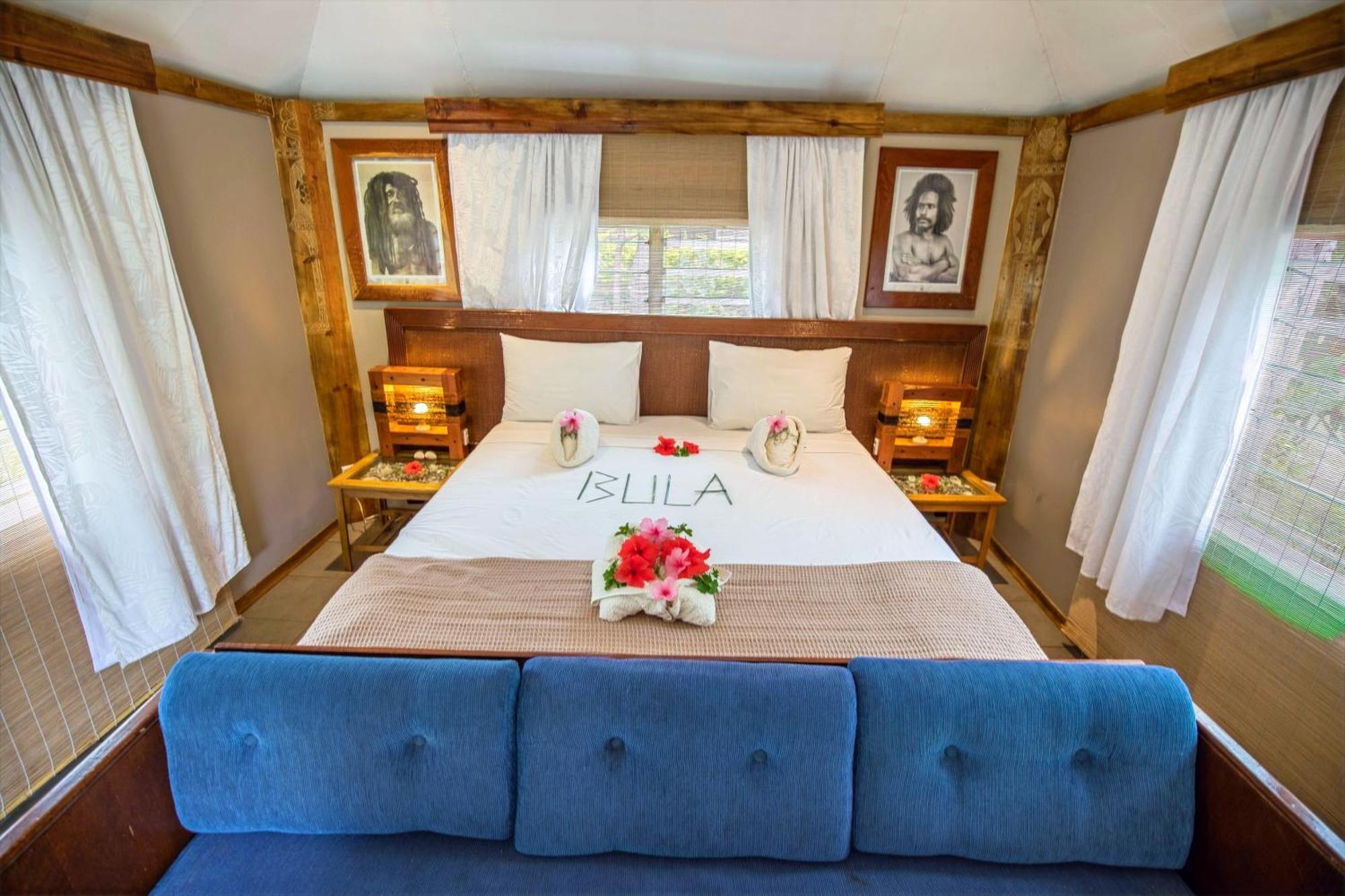 Barefoot Kuata Island Resort Екстериор снимка
